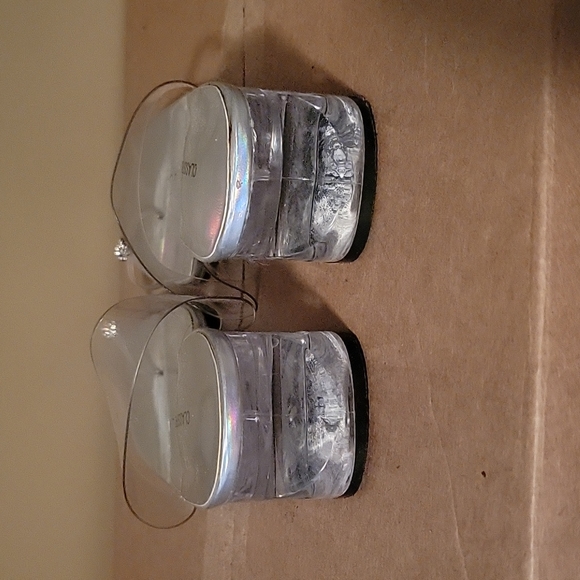 Classified Size 7 - Picture 4 of 4